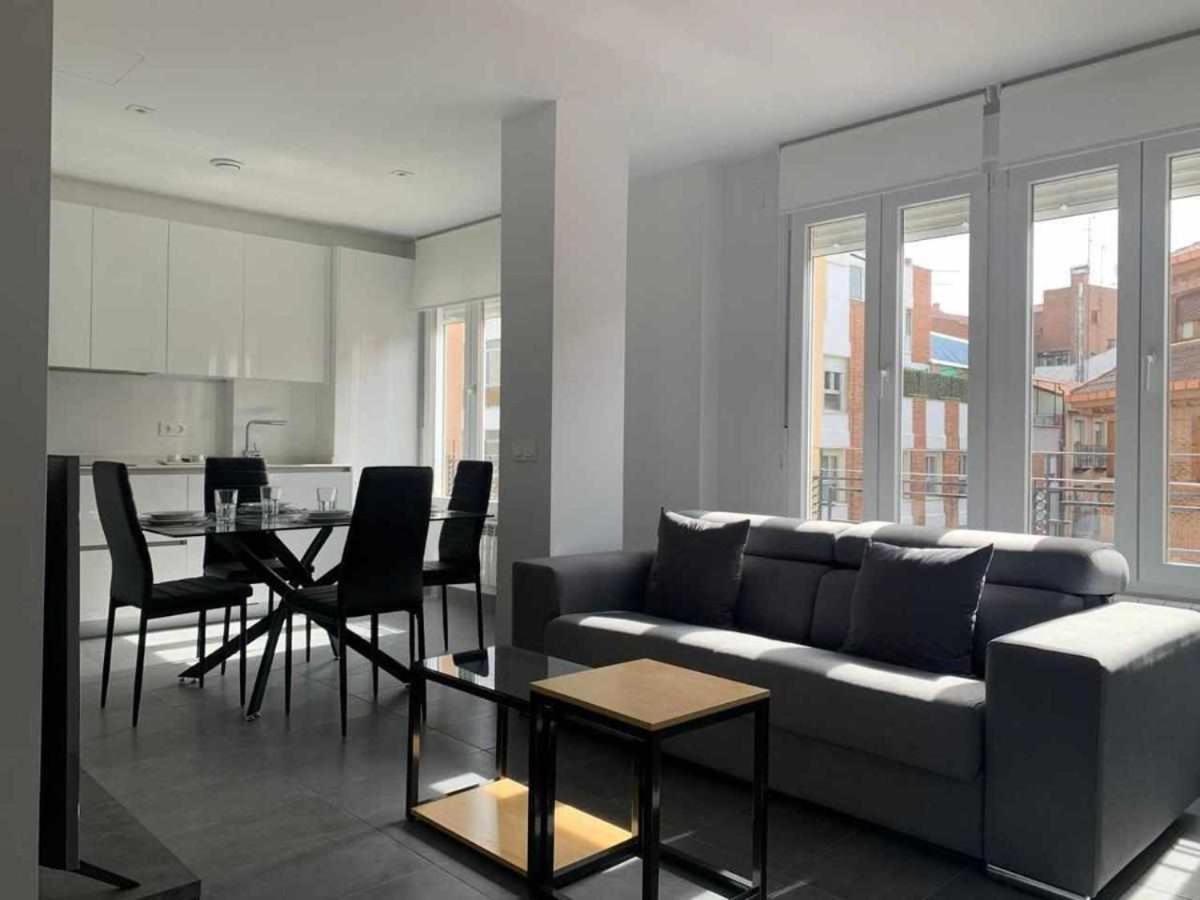 Ramon Y Cajal Suites De Luxe Leon Bagian luar foto