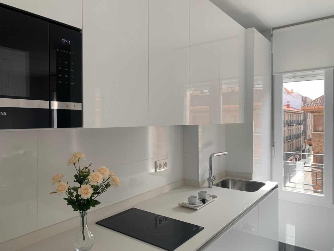 Ramon Y Cajal Suites De Luxe Leon Bagian luar foto