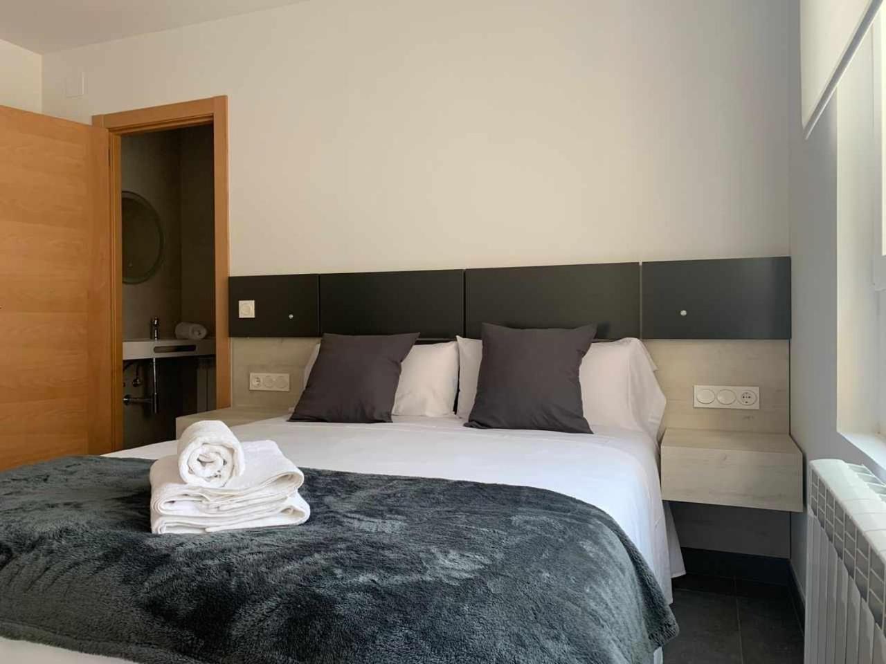 Ramon Y Cajal Suites De Luxe Leon Bagian luar foto